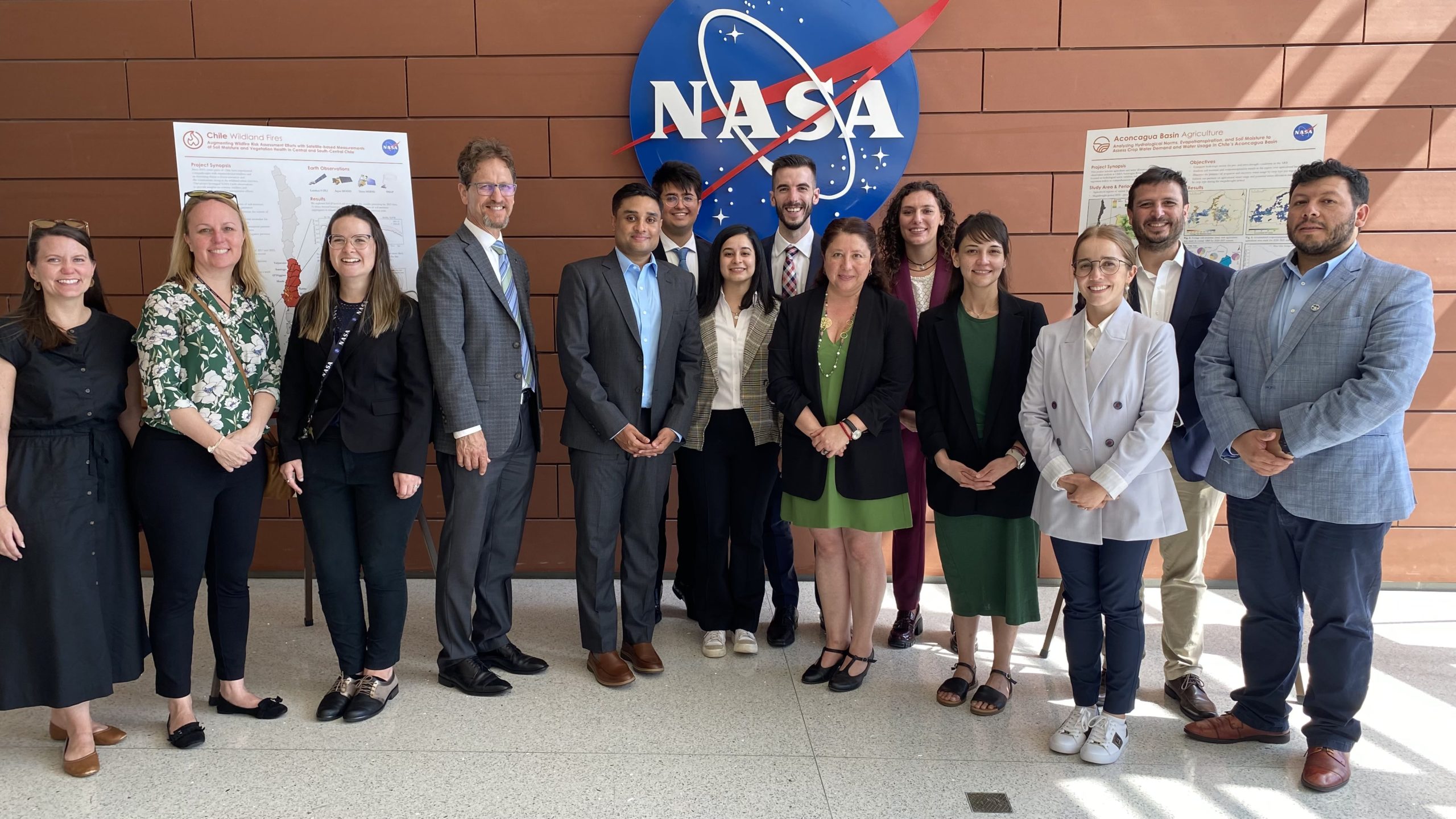 Visita de la Oficina Agrícola y Directora Nacional de CIREN al Centro de NASA Langley Research Center